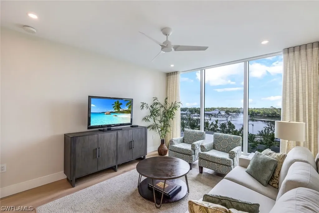 13925 Old Coast Road Naples FL 34110