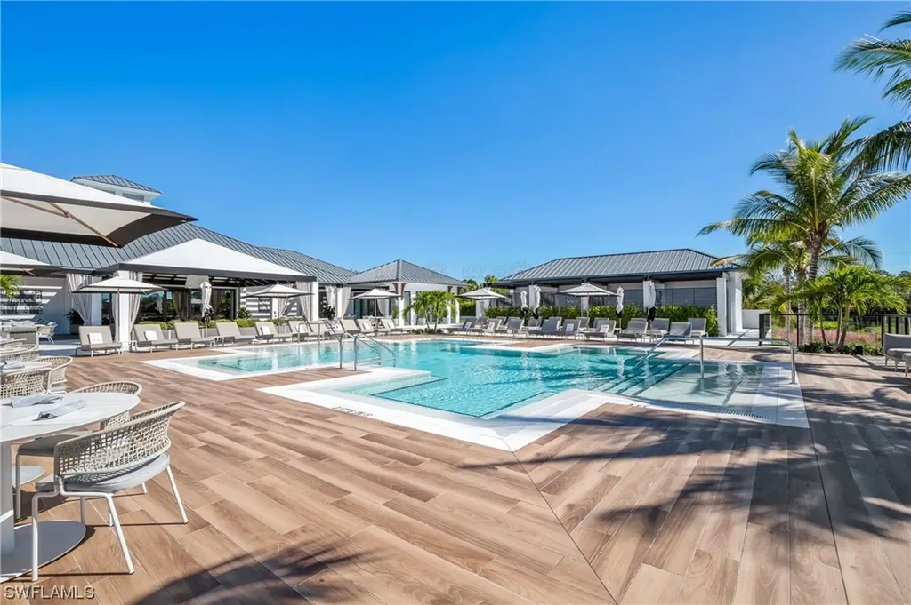 13925 Old Coast Road Naples FL 34110
