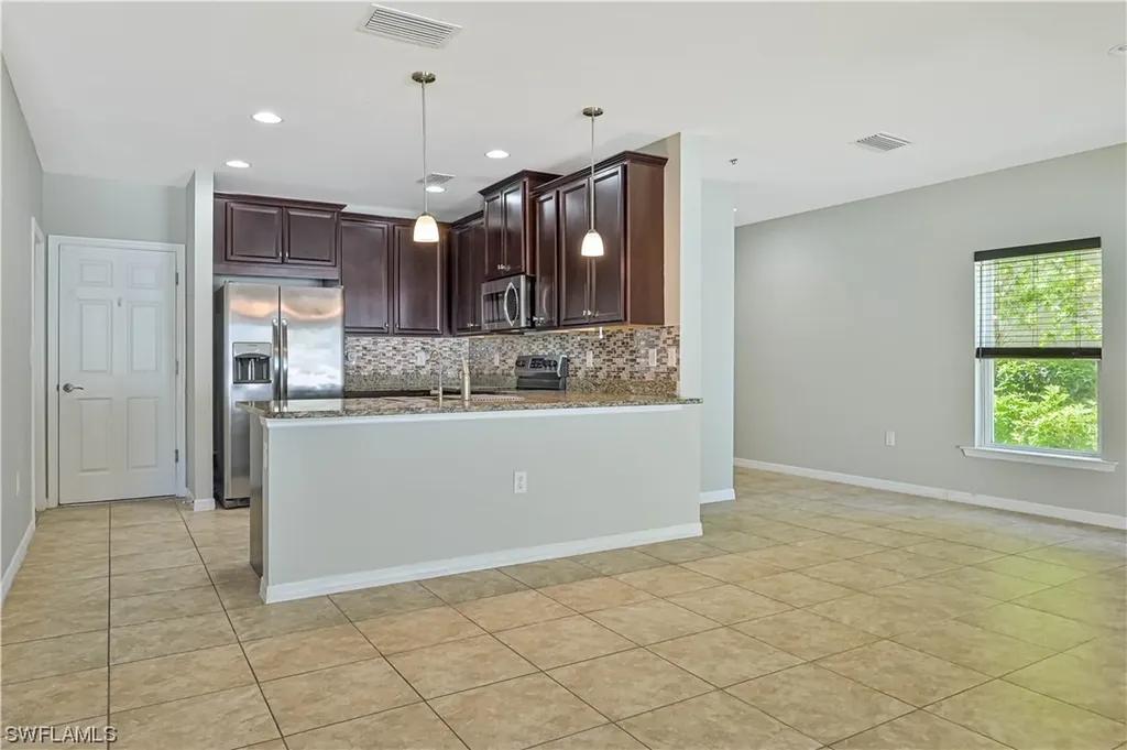 3782 Tilbor Circle Fort Myers FL 33916