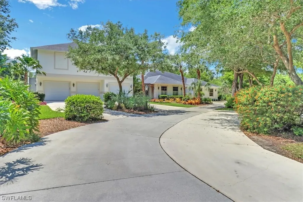 5720 Autumn Oaks Lane Naples FL 34119