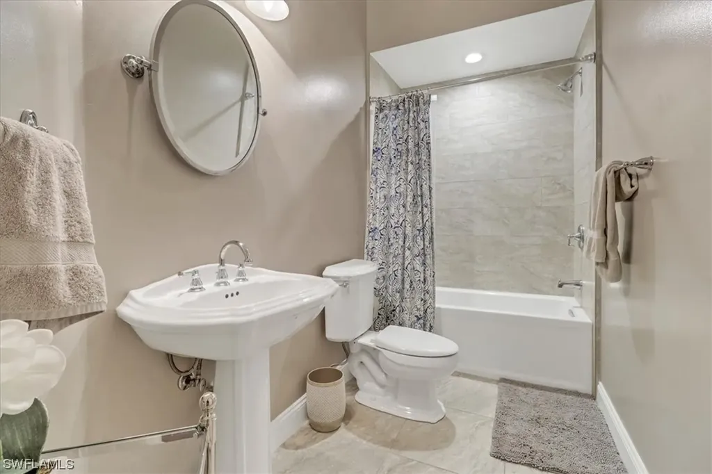 5720 Autumn Oaks Lane Naples FL 34119