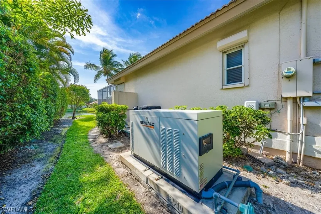 11305 Longshore Way E Naples FL 34119