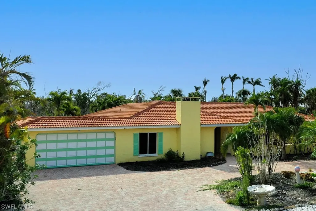 9421 Moonlight Drive Sanibel FL 33957