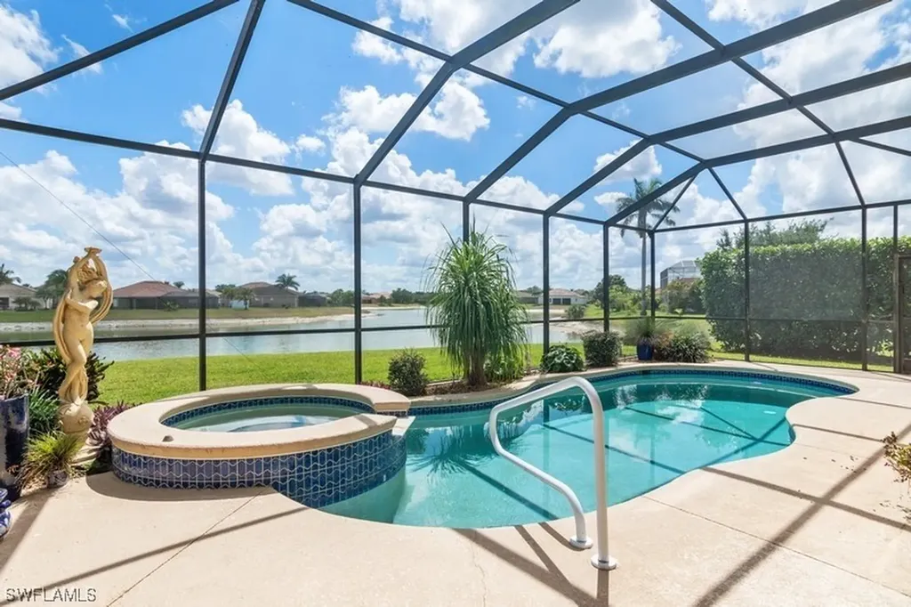 2804 Amberwood Lane Naples FL 34120