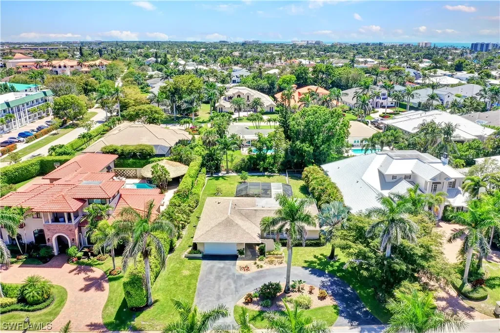 770 Portside Drive Naples FL 34103