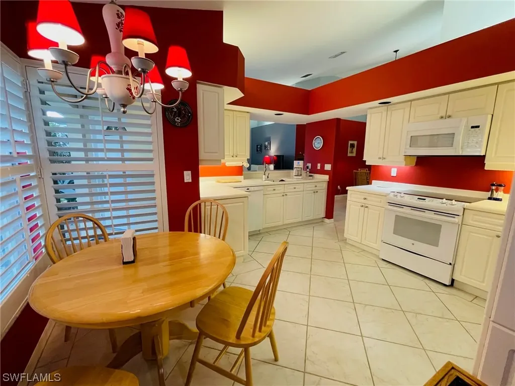 224 Napa Ridge Road E Naples FL 34119
