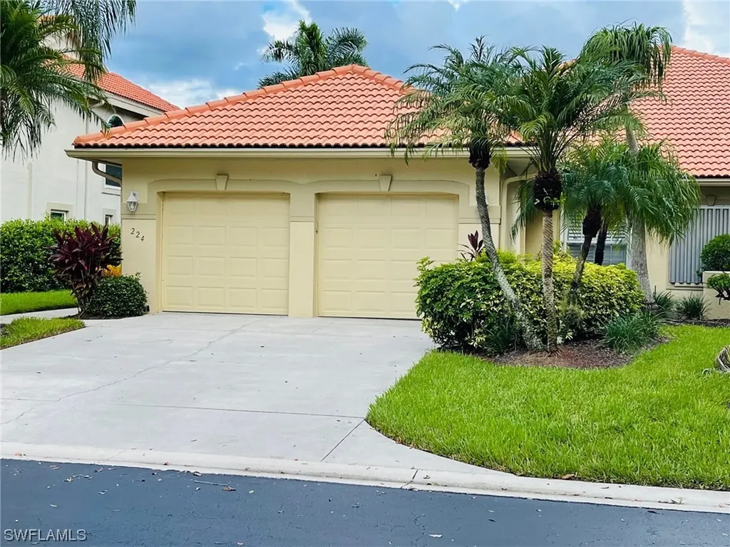 224 Napa Ridge Road E Naples FL 34119