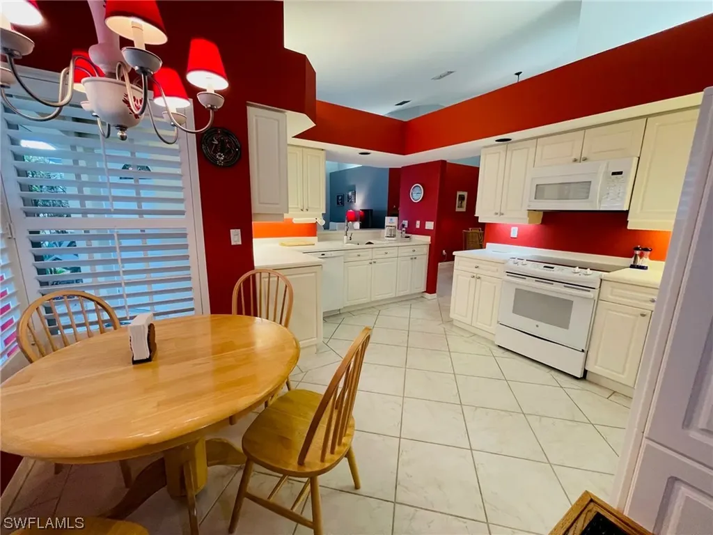 224 Napa Ridge Road E Naples FL 34119