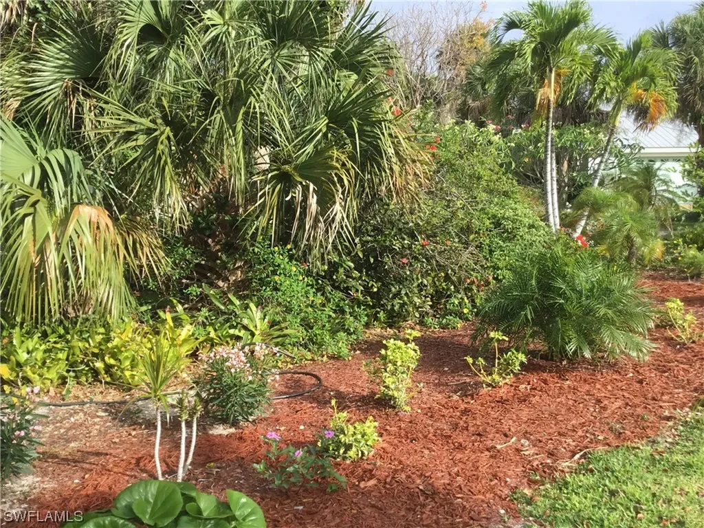 586 Boulder Drive Sanibel FL 33957