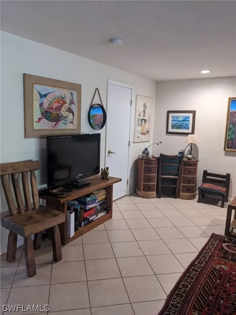 586 Boulder Drive Sanibel FL 33957
