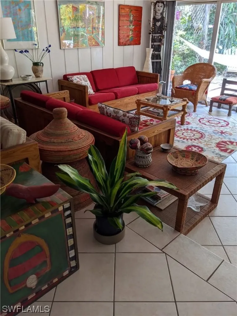 586 Boulder Drive Sanibel FL 33957