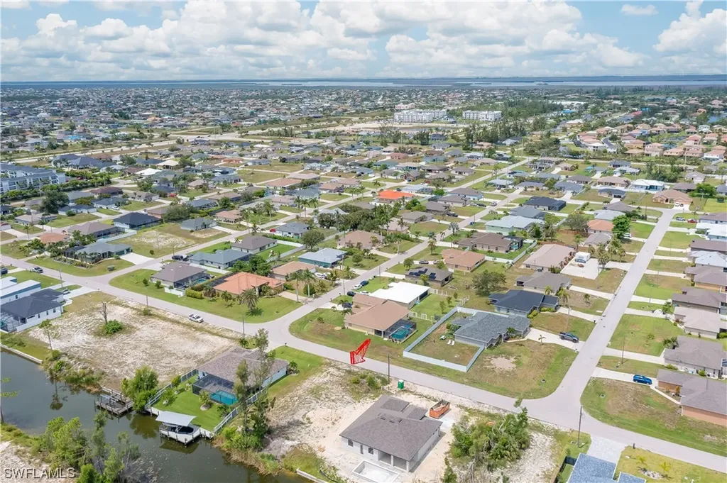 2139 SW 17th Place Cape Coral FL 33991