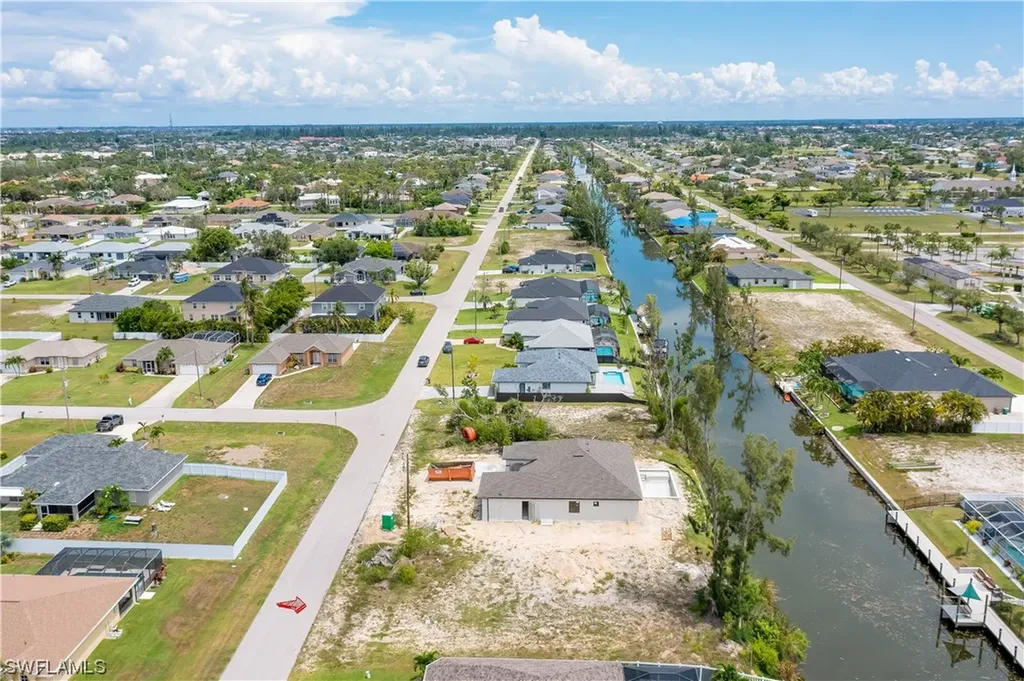 2139 SW 17th Place Cape Coral FL 33991