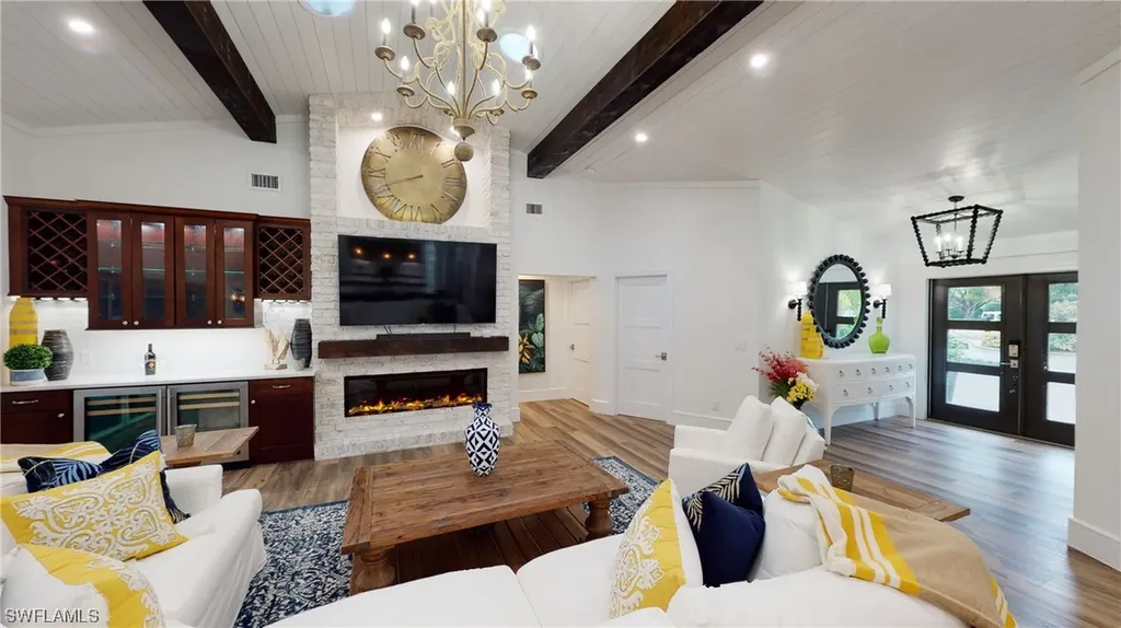 694 Regatta Court Naples FL 34103