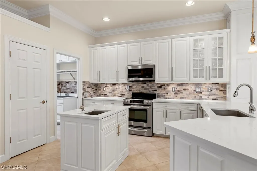 15859 Delasol Lane Naples FL 34110