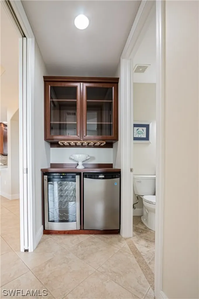 580 El Camino Real Naples FL 34119