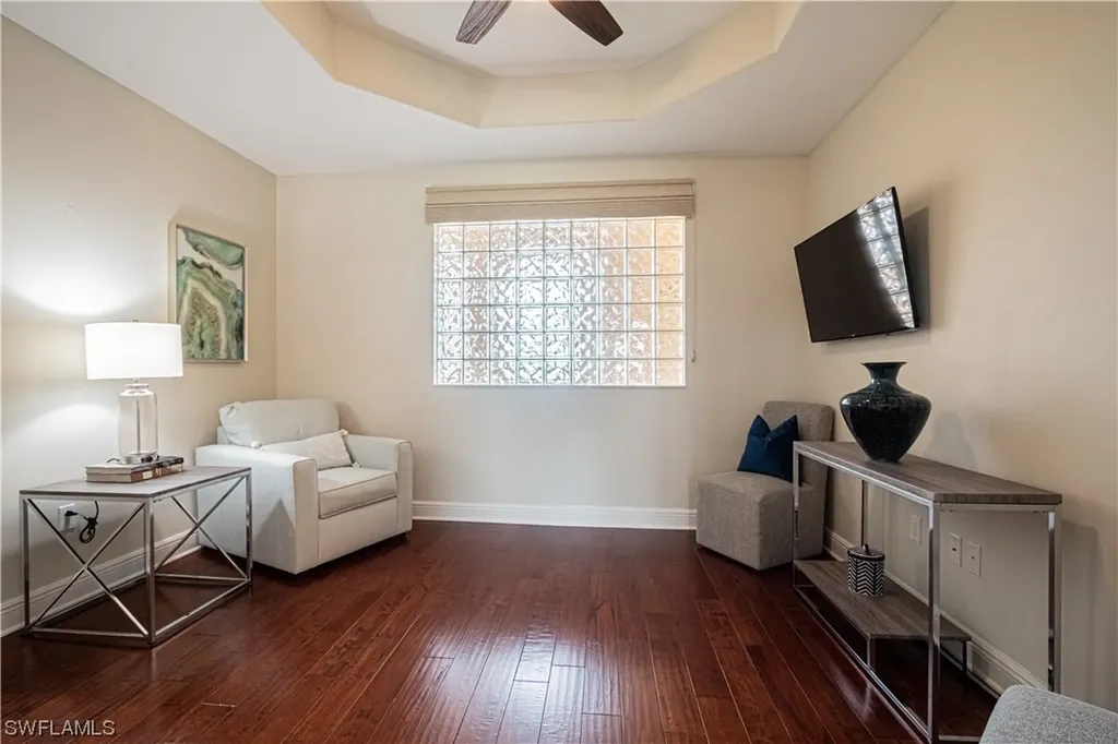 580 El Camino Real Naples FL 34119