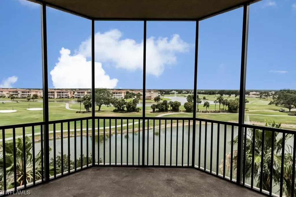 580 El Camino Real Naples FL 34119