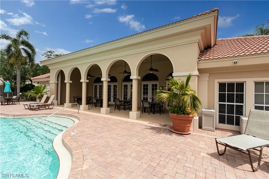 580 El Camino Real Naples FL 34119