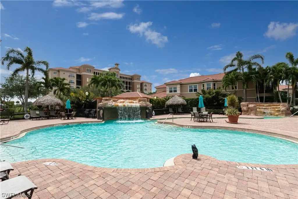 580 El Camino Real Naples FL 34119