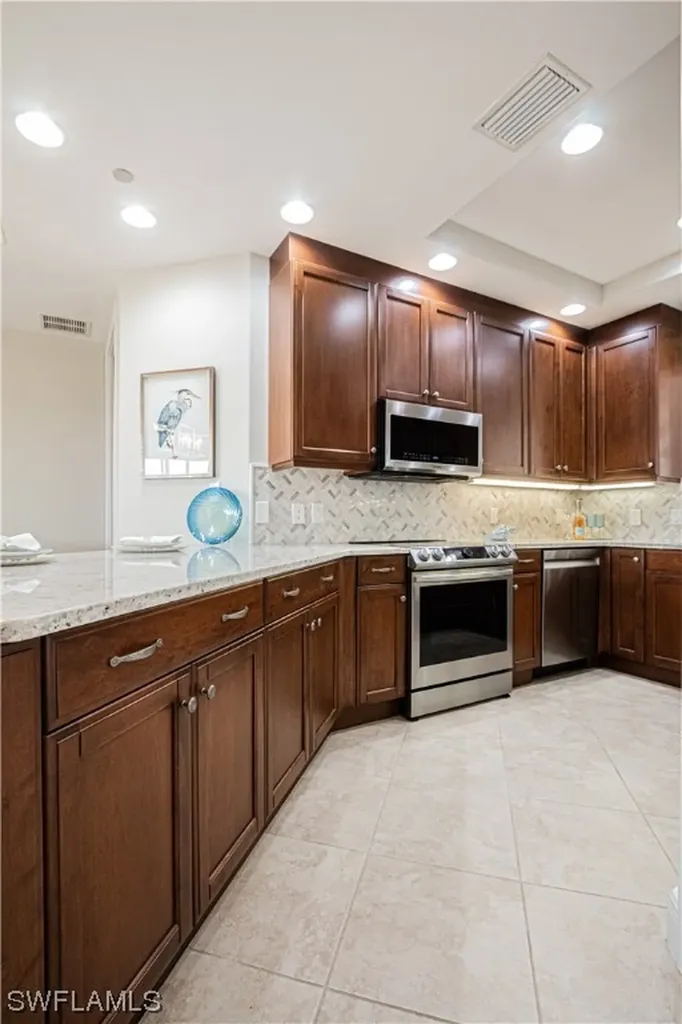 580 El Camino Real Naples FL 34119