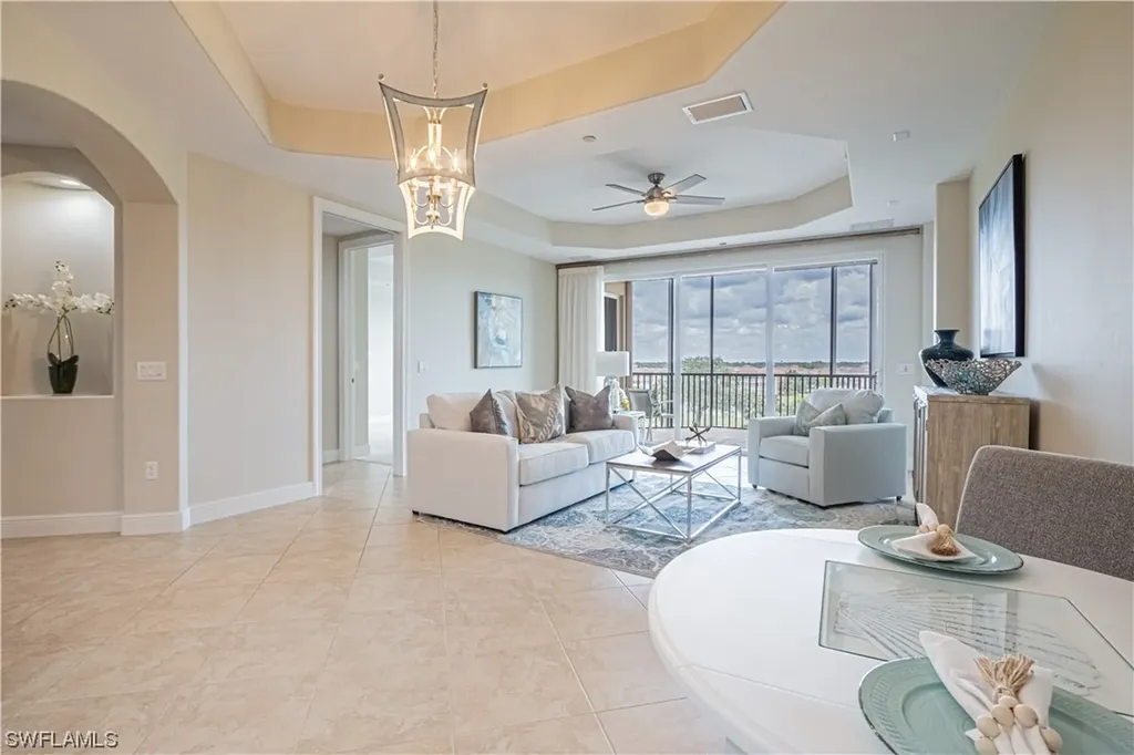 580 El Camino Real Naples FL 34119