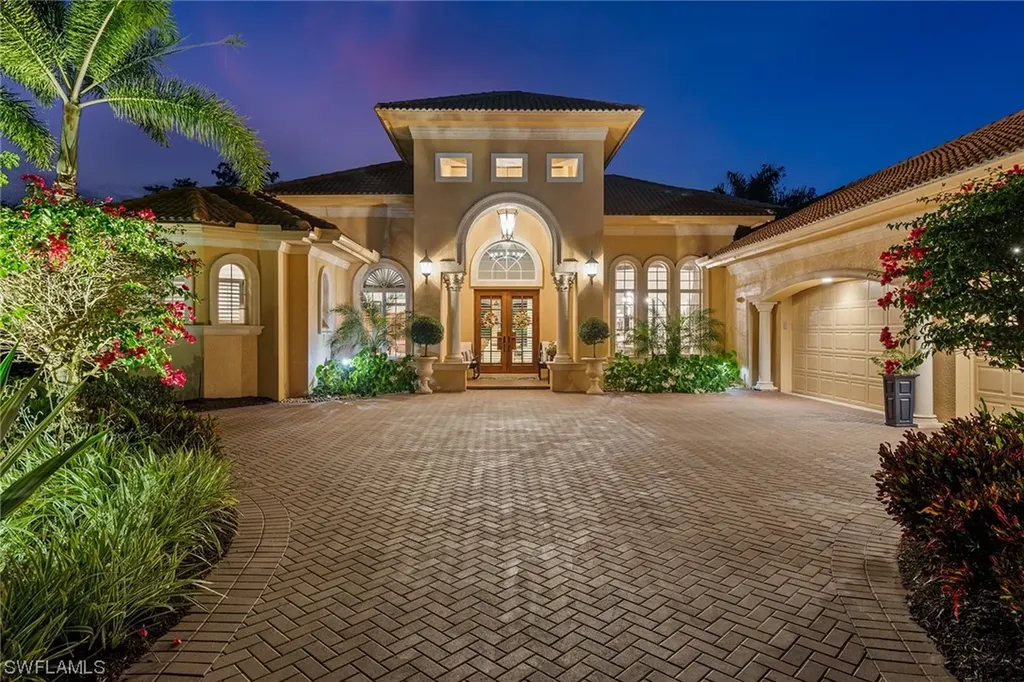 3828 Mahogany Bend Drive Naples FL 34114