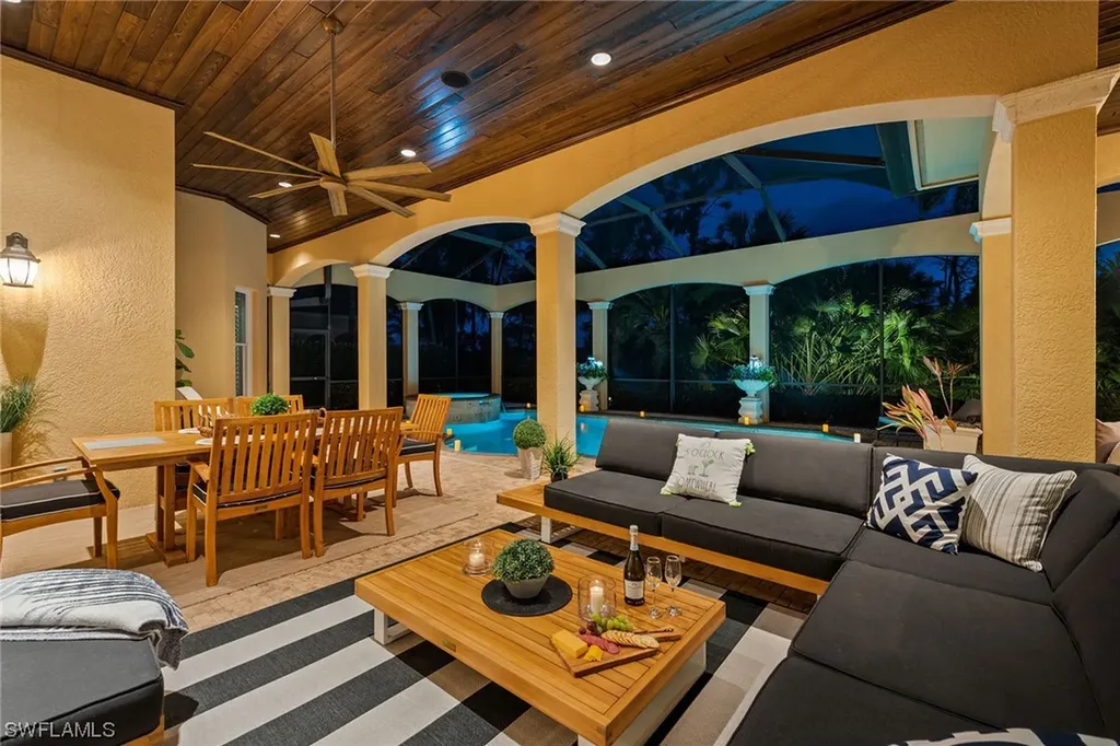 3828 Mahogany Bend Drive Naples FL 34114