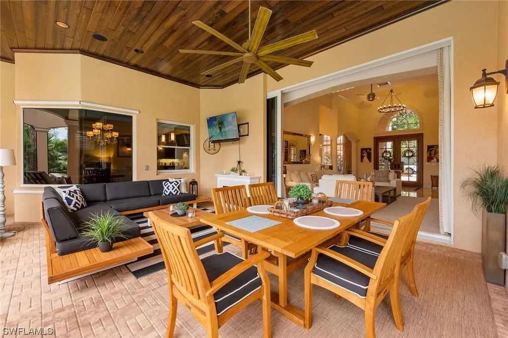 3828 Mahogany Bend Drive Naples FL 34114