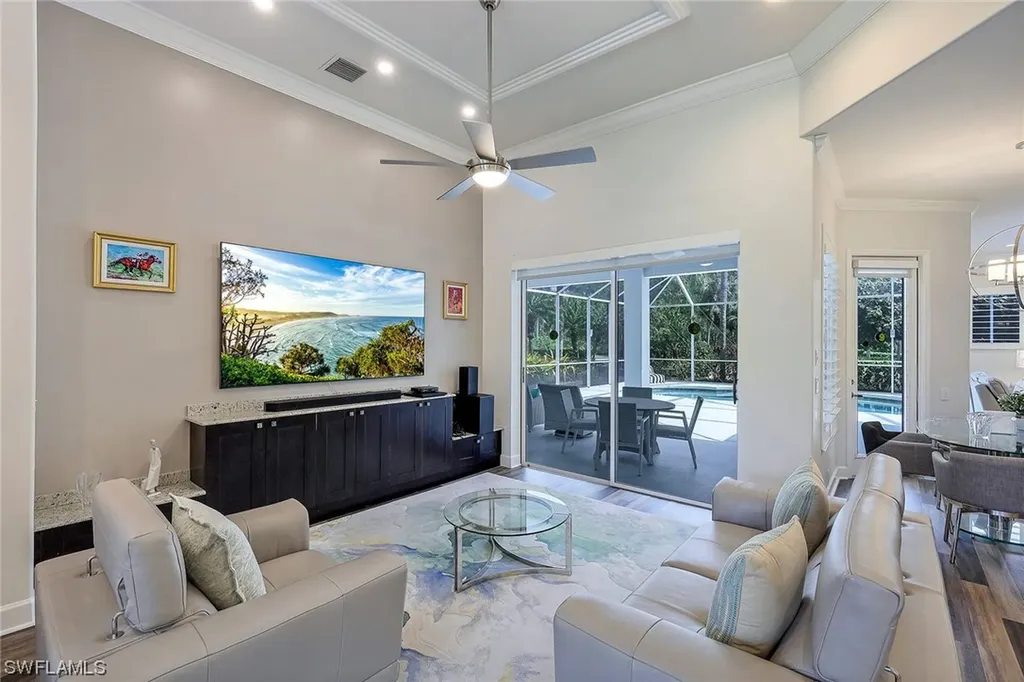 8392 Northhampton Court Naples FL 34120