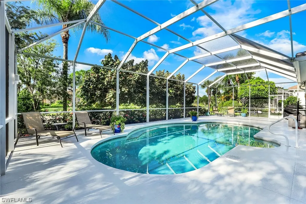 8392 Northhampton Court Naples FL 34120
