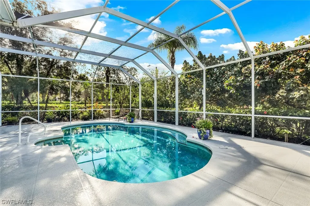 8392 Northhampton Court Naples FL 34120