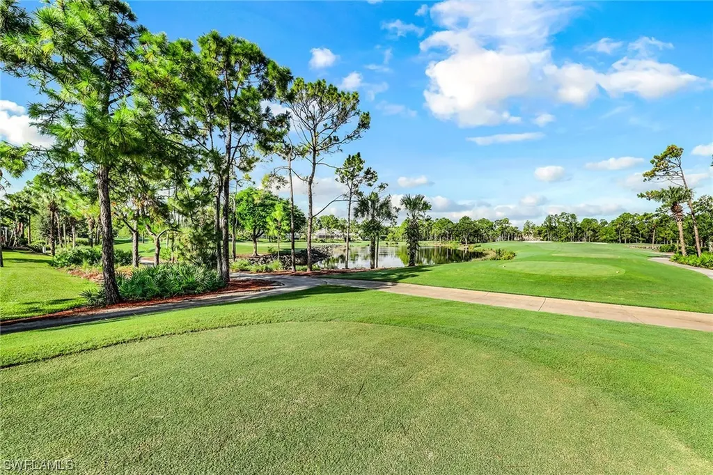 8392 Northhampton Court Naples FL 34120
