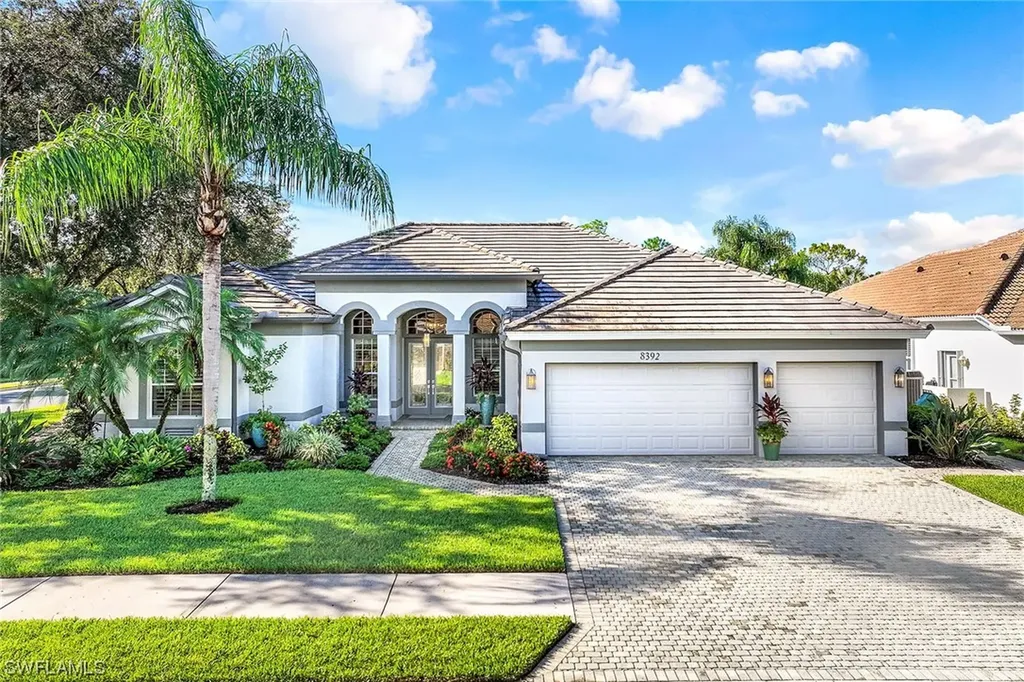 8392 Northhampton Court Naples FL 34120