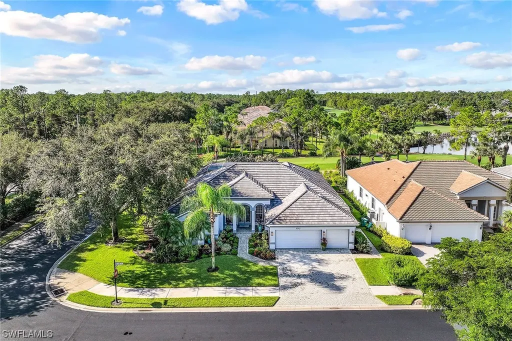 8392 Northhampton Court Naples FL 34120