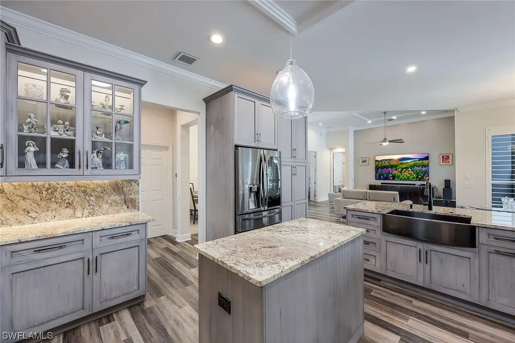 8392 Northhampton Court Naples FL 34120