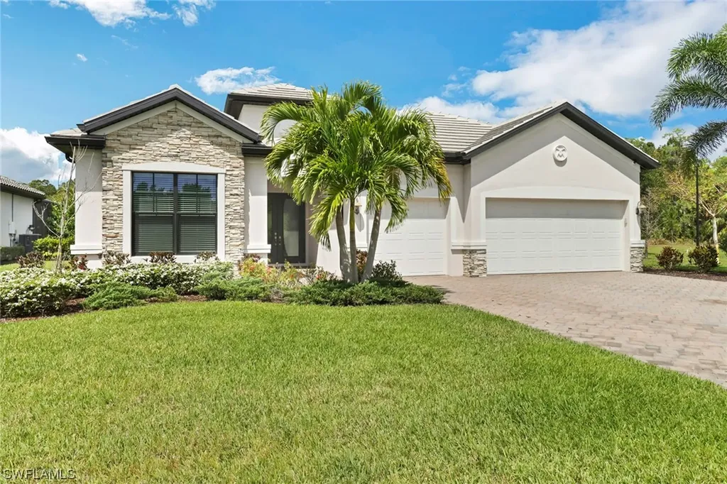 2387 Grenadines Way Naples FL 34120
