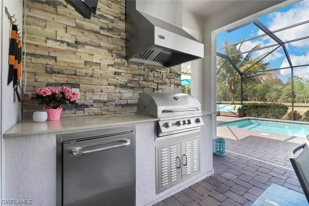 2387 Grenadines Way Naples FL 34120