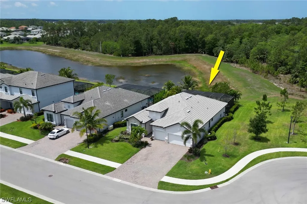 2387 Grenadines Way Naples FL 34120