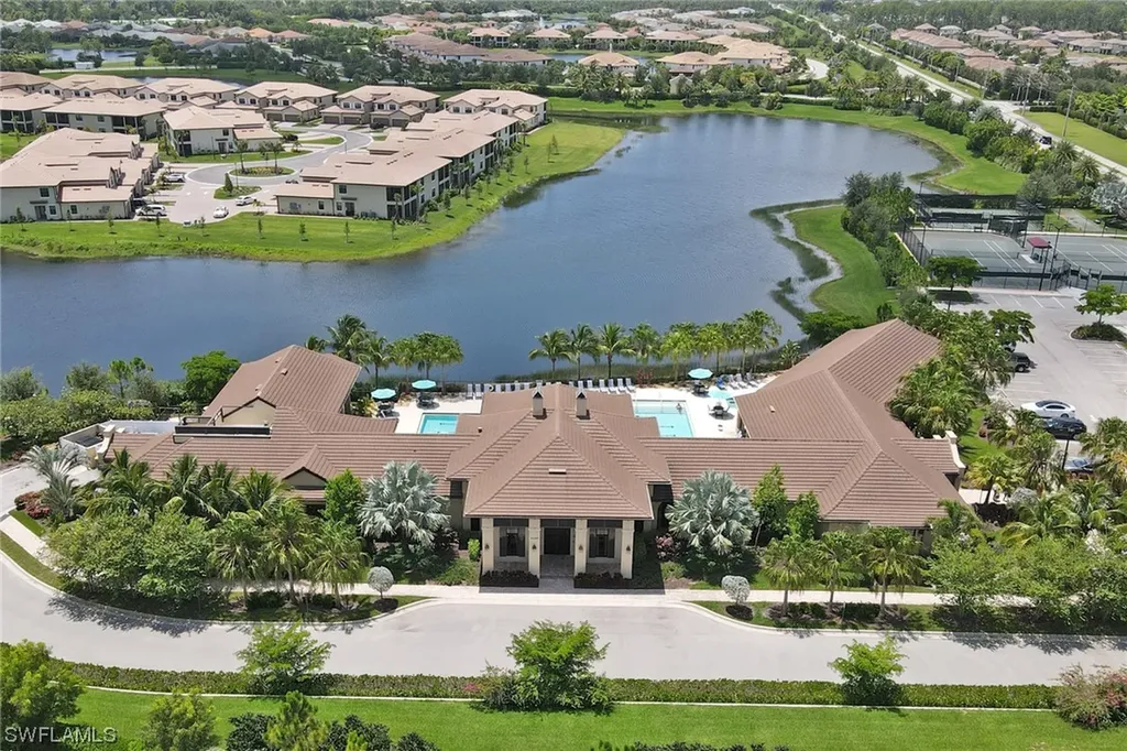 2387 Grenadines Way Naples FL 34120