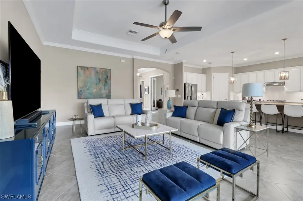 2387 Grenadines Way Naples FL 34120