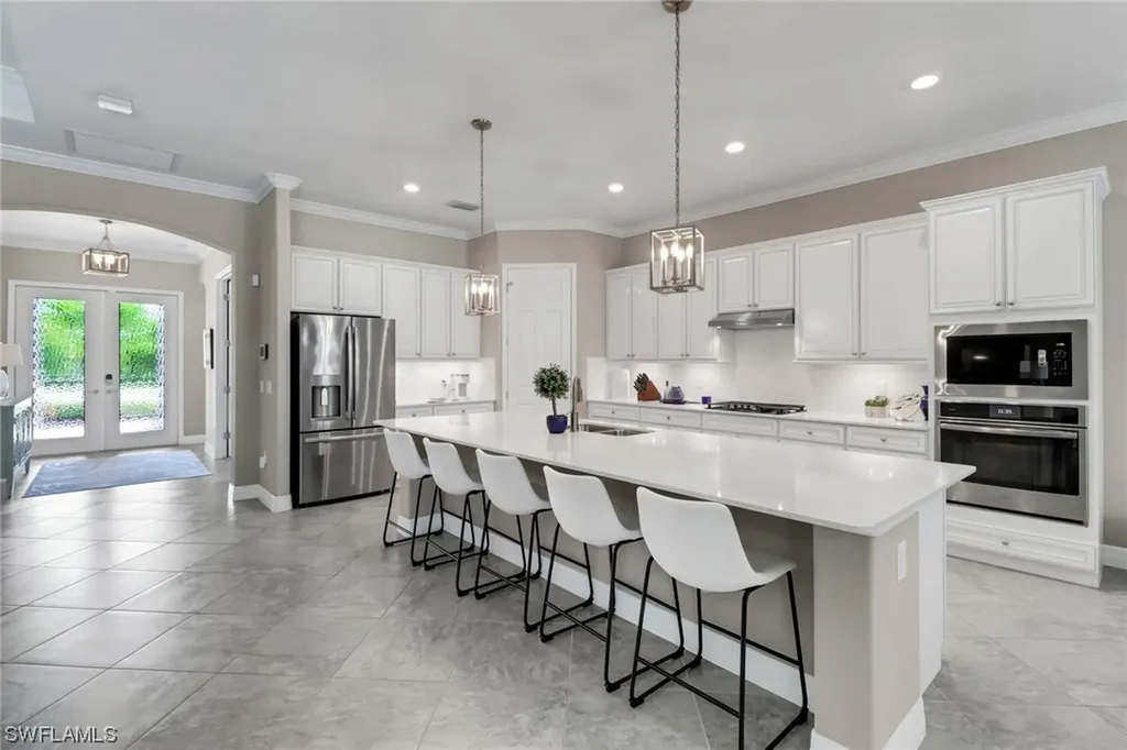 2387 Grenadines Way Naples FL 34120