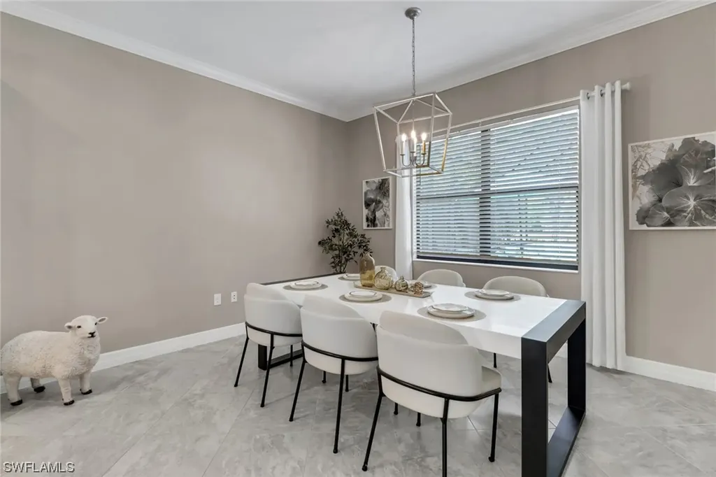 2387 Grenadines Way Naples FL 34120