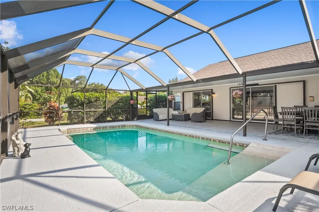 101 Sharwood Drive Naples FL 34110