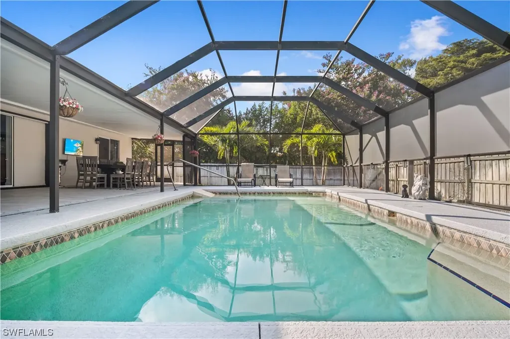 101 Sharwood Drive Naples FL 34110
