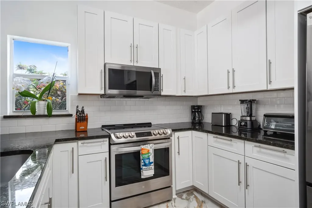 101 Sharwood Drive Naples FL 34110