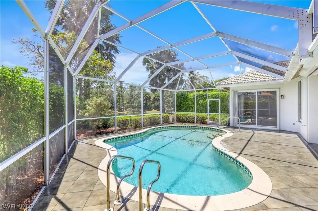 1940 Timberline Drive Naples FL 34109