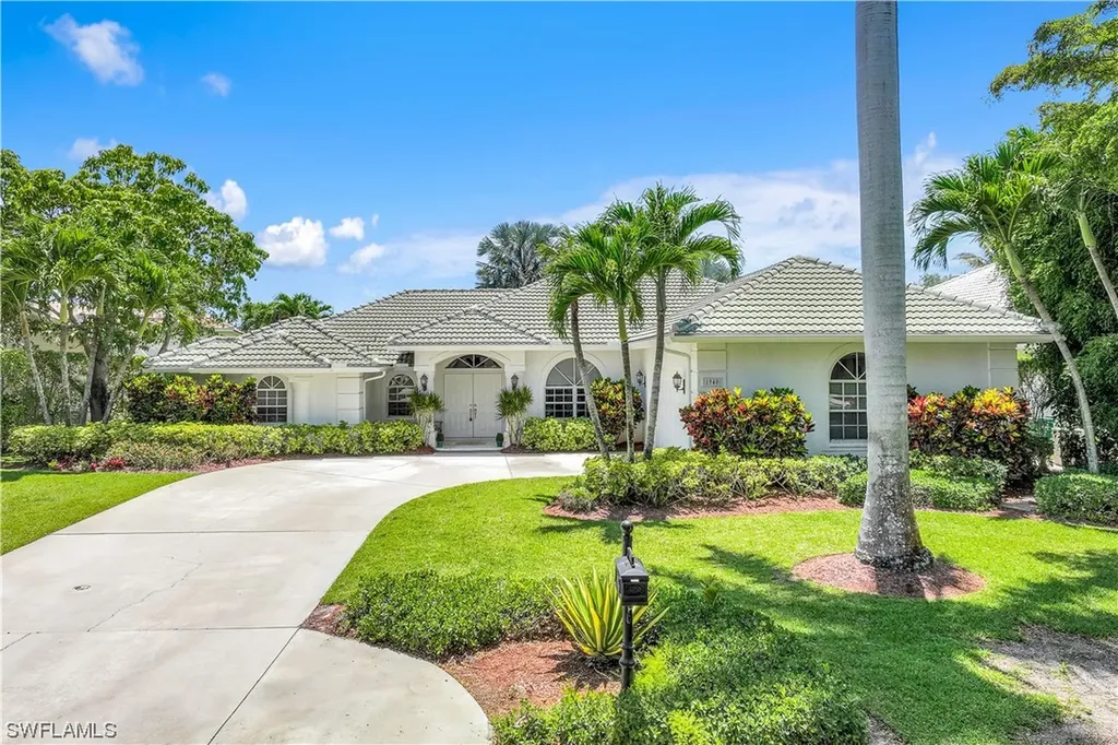 1940 Timberline Drive Naples FL 34109