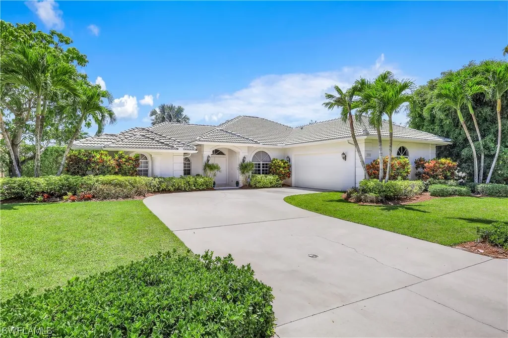 1940 Timberline Drive Naples FL 34109