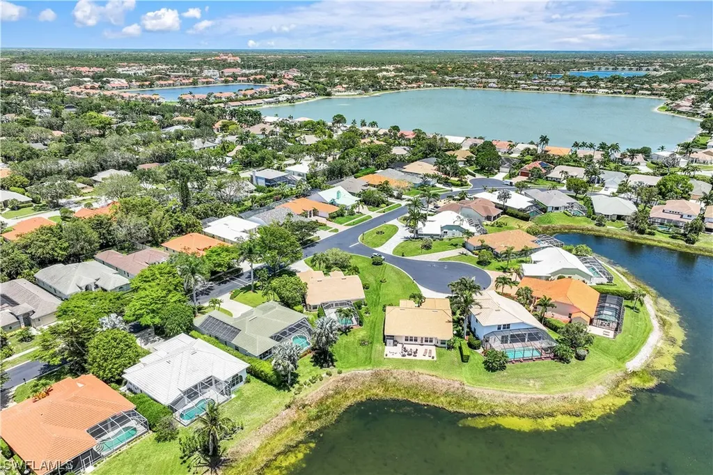 1940 Timberline Drive Naples FL 34109